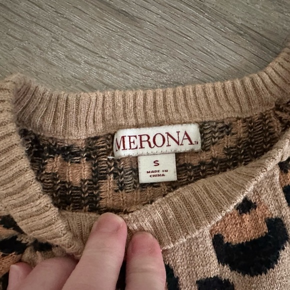 Merona Leopard Animal Print Sweater Sz S Tan Black Crew lightweight GUC - Picture 2 of 3
